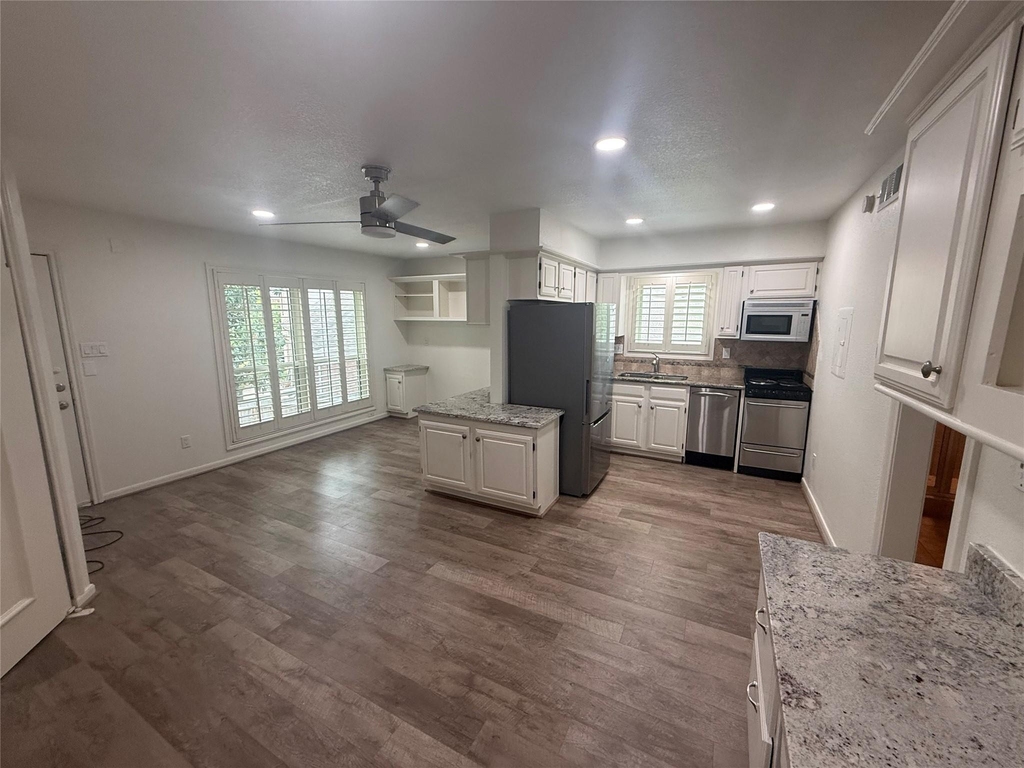 1311 Antoine Drive - Photo 12