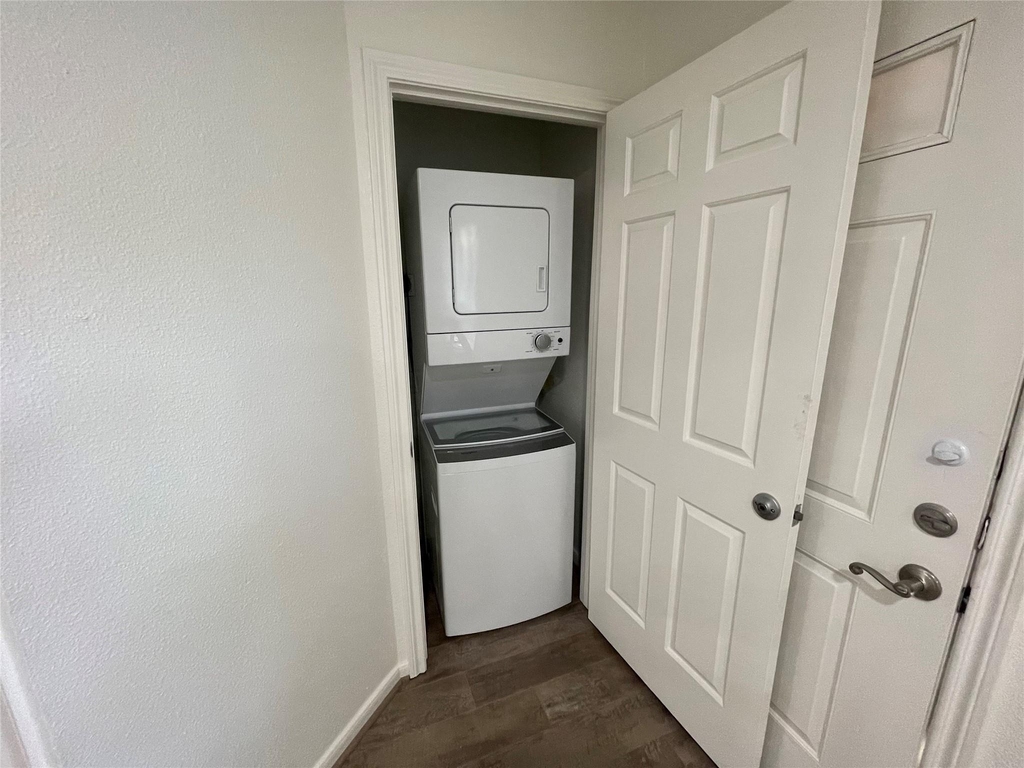 1311 Antoine Drive - Photo 11