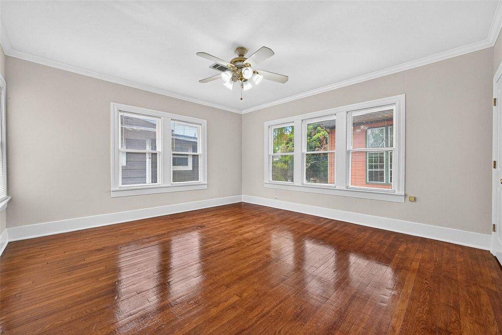 1929 Hawthorne Street - Photo 19