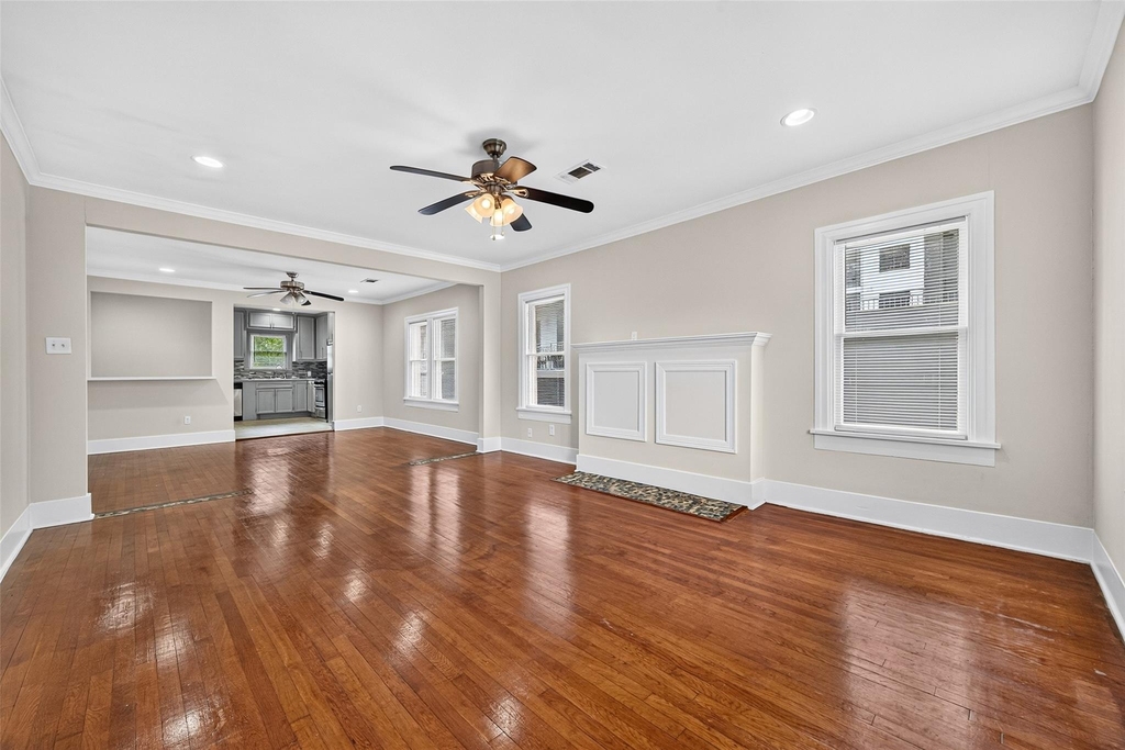 1929 Hawthorne Street - Photo 7