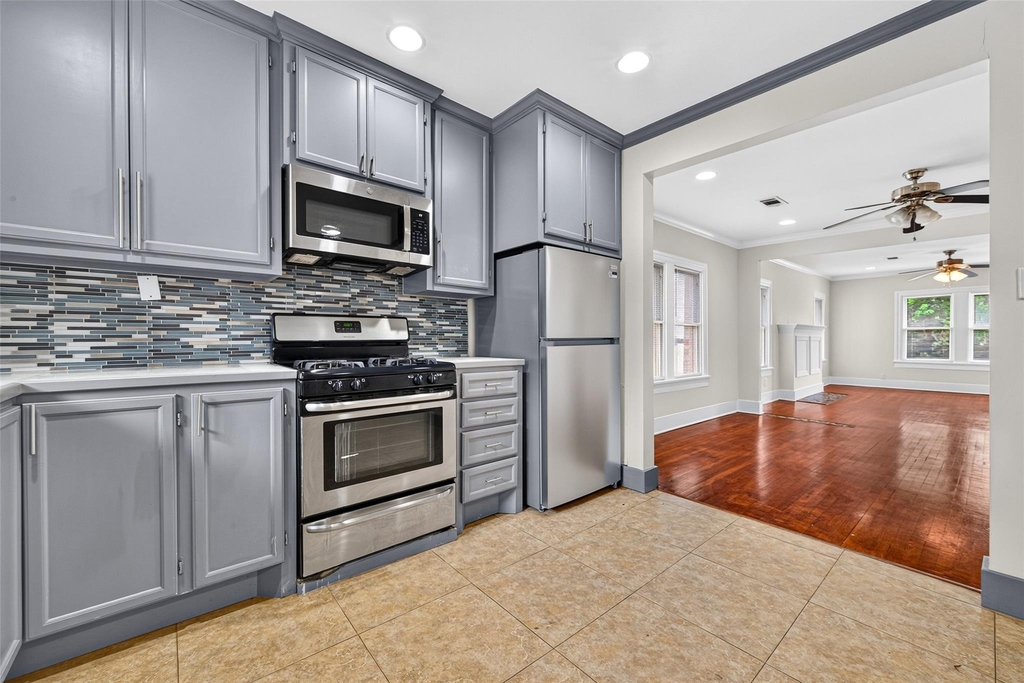 1929 Hawthorne Street - Photo 14