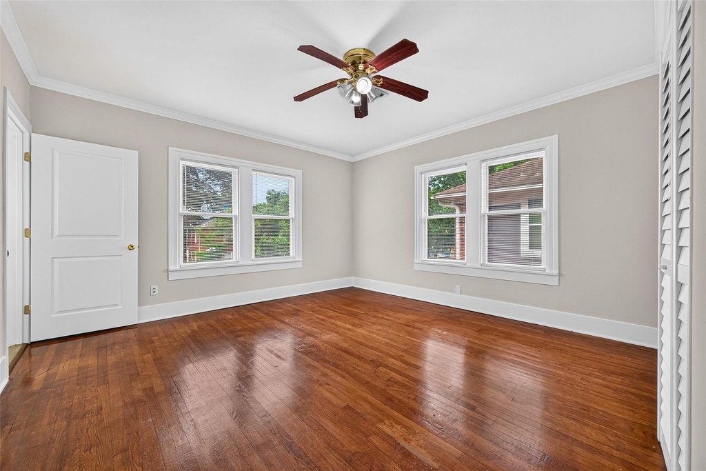 1929 Hawthorne Street - Photo 22
