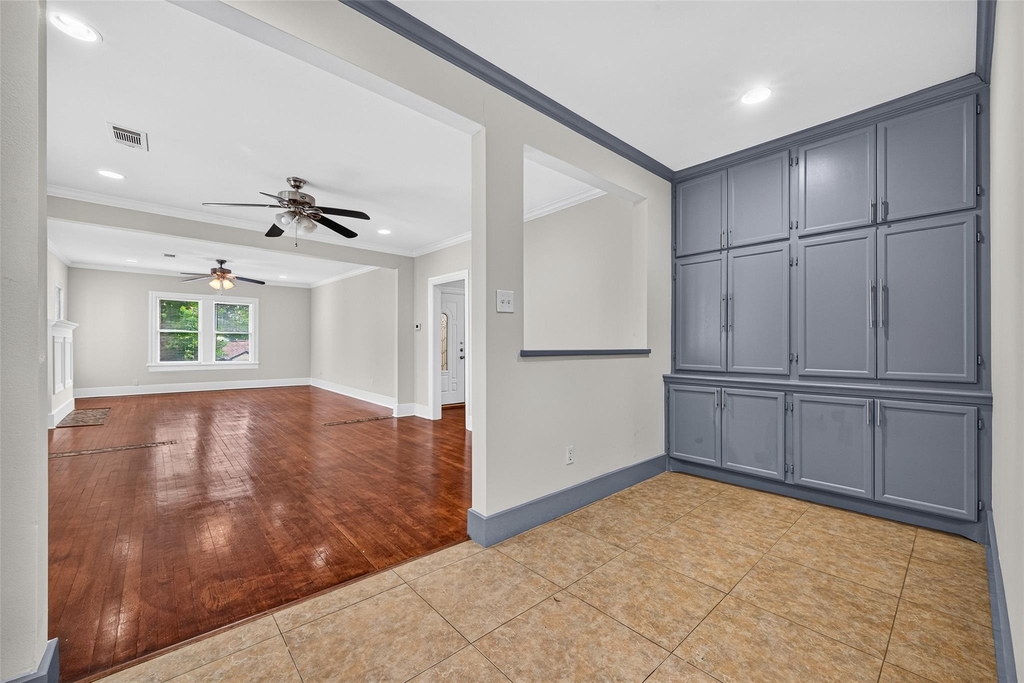 1929 Hawthorne Street - Photo 13