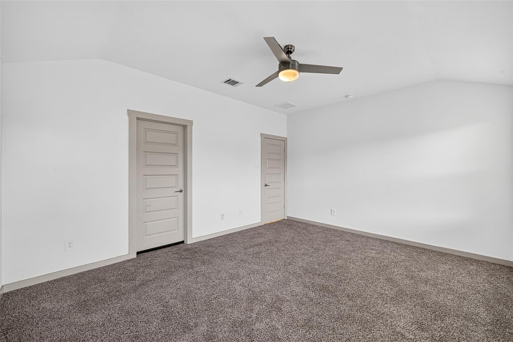 7007 Fleetwood Crescent Way - Photo 9