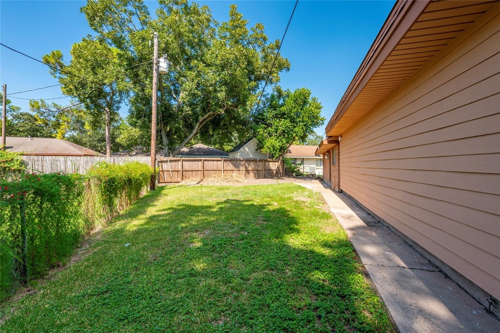 2511 Meadow Lane - Photo 22