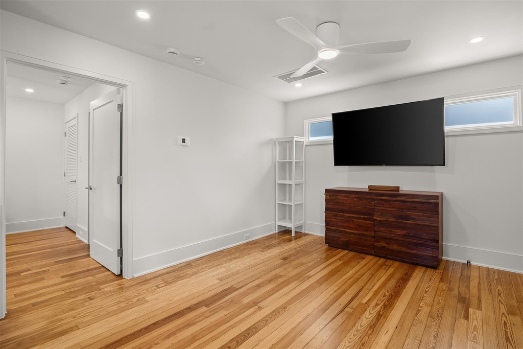 717 Arlington Street - Photo 5