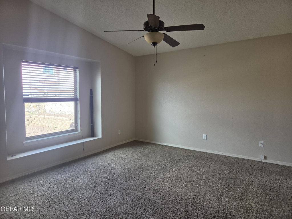 14189 N Point Avenue - Photo 6