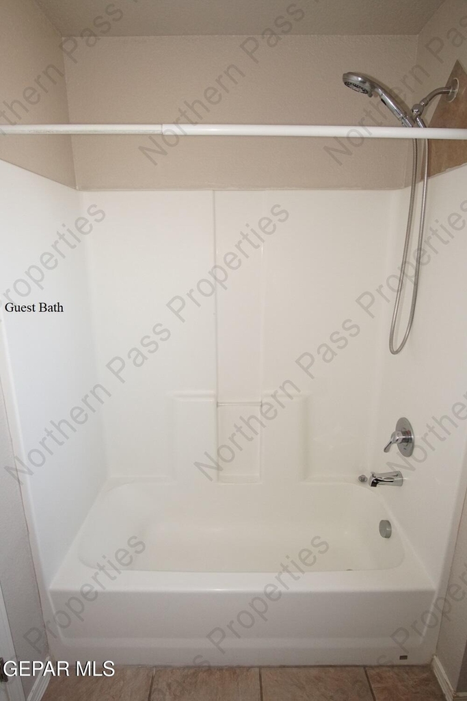 14681 Boer Trail Avenue - Photo 19