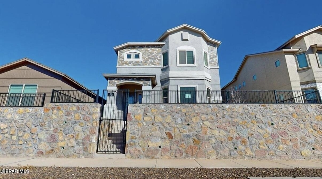 14925 Pebble Hills Boulevard - Photo 0