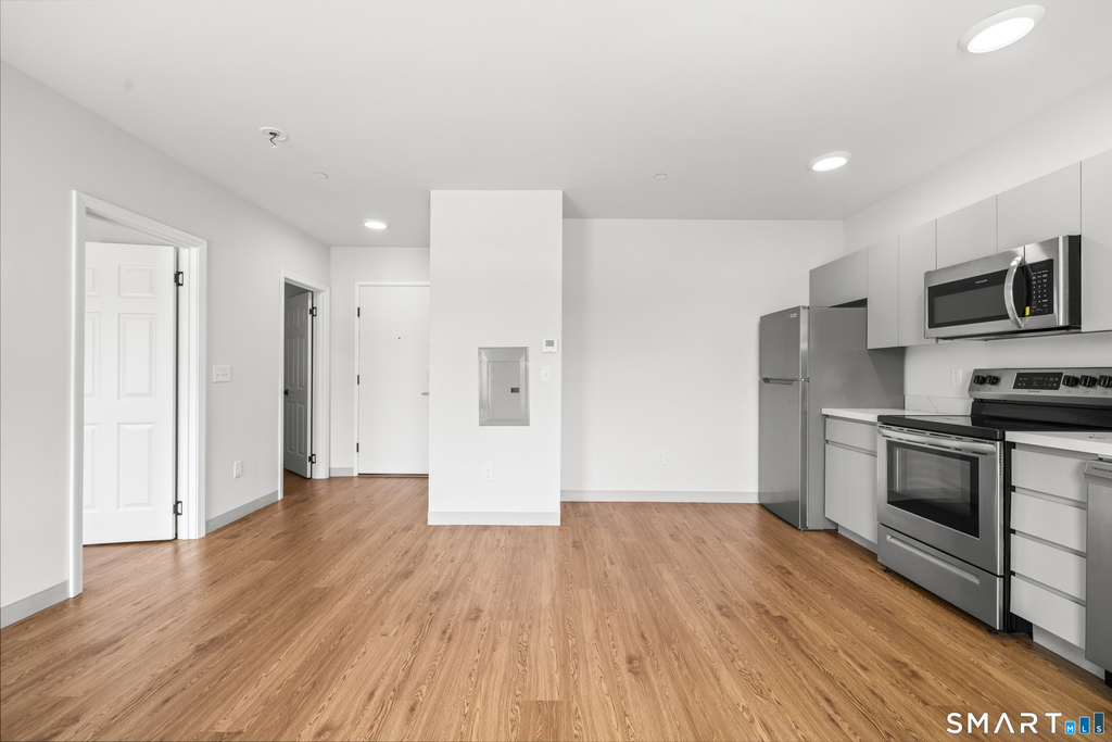 158 Main Street - Photo 8