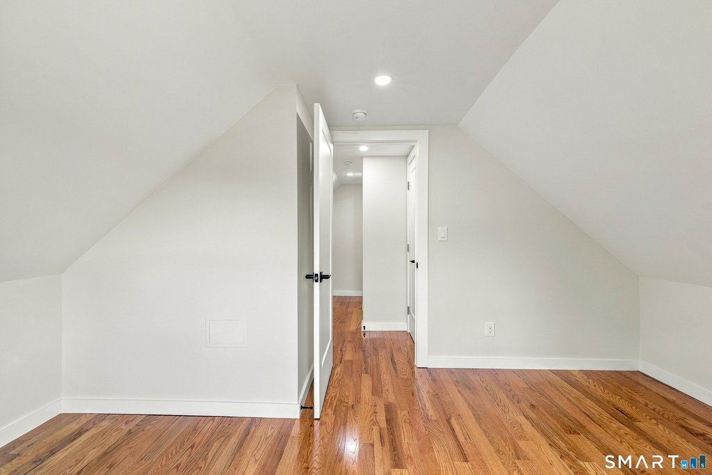 678 Farmington Avenue - Photo 17