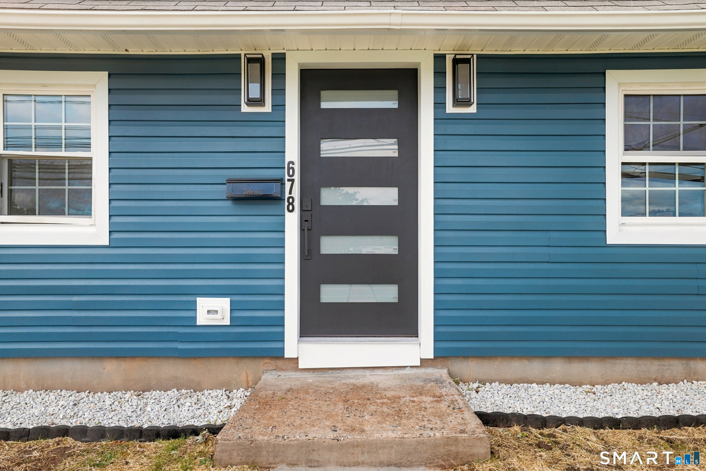 678 Farmington Avenue - Photo 1