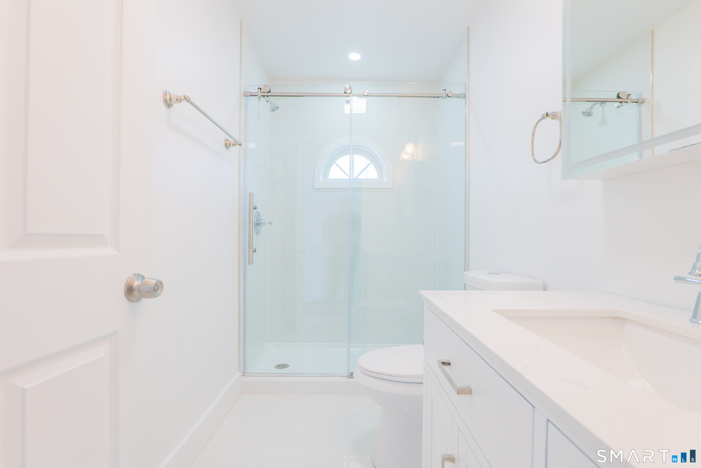 9 Hoyt Street - Photo 3