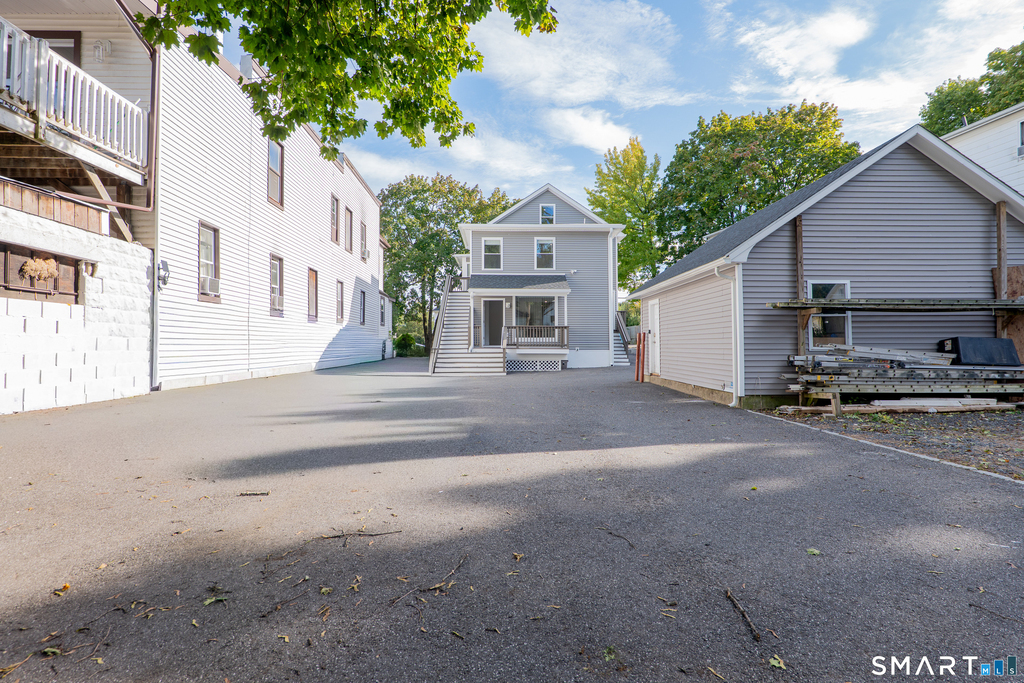 9 Hoyt Street - Photo 16