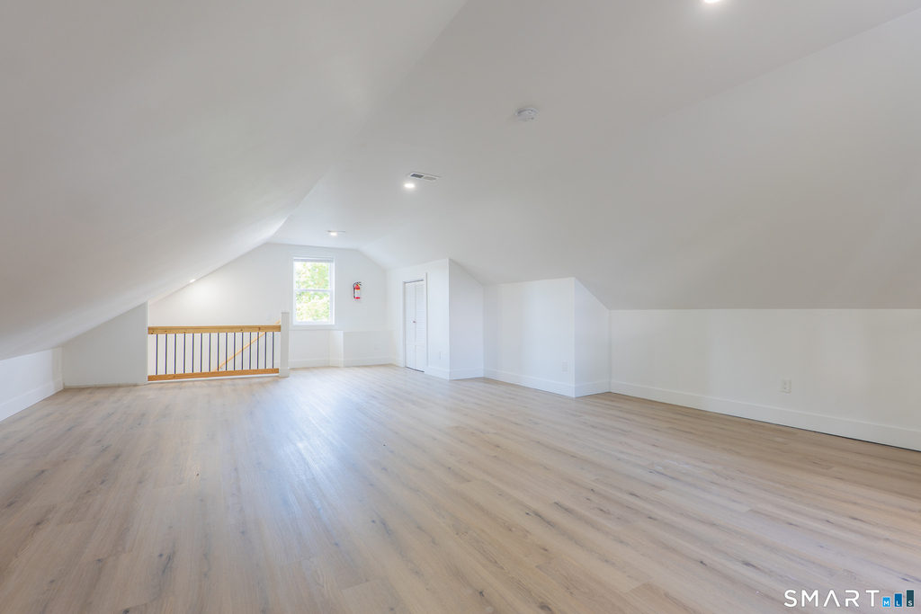 9 Hoyt Street - Photo 12