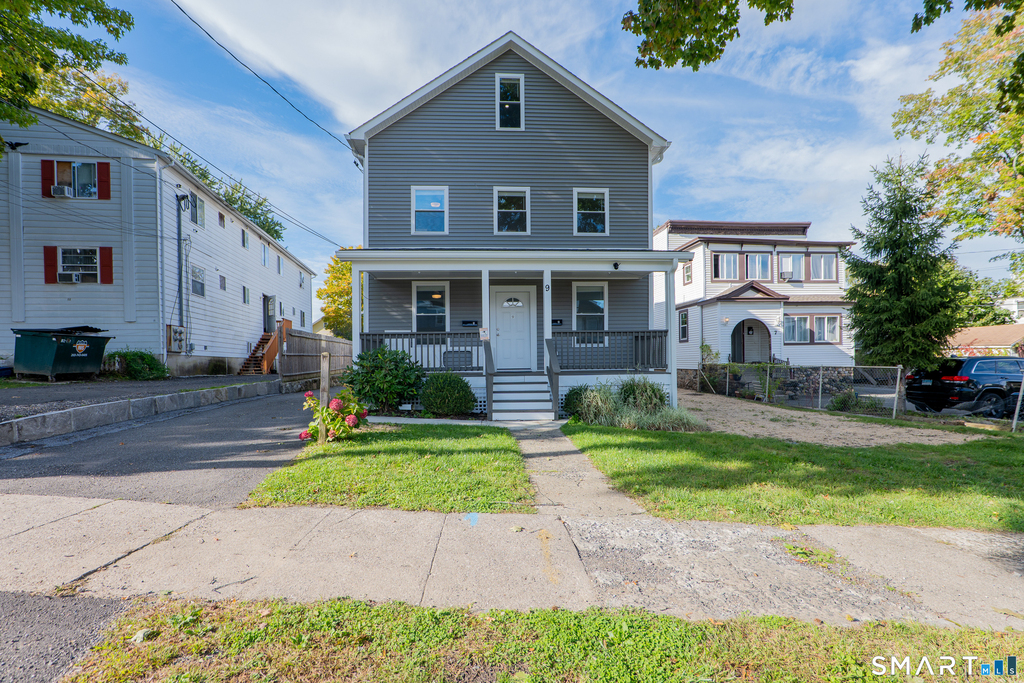 9 Hoyt Street - Photo 0