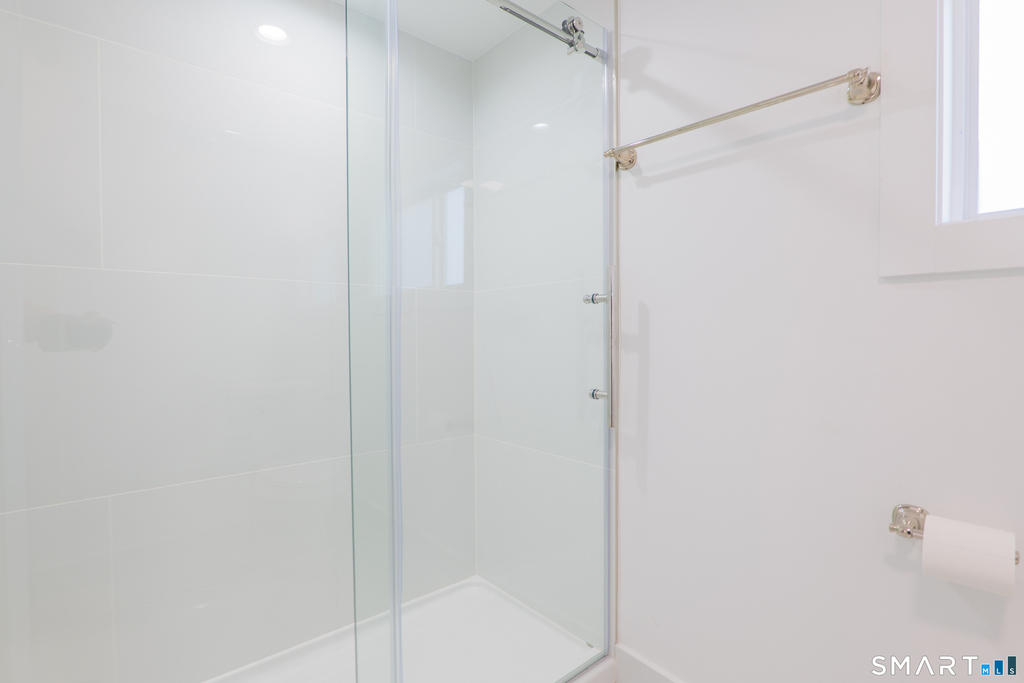 9 Hoyt Street - Photo 5