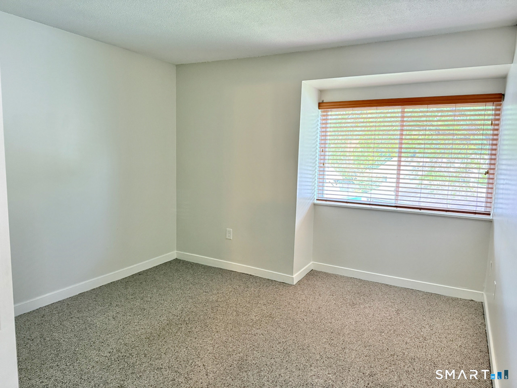 102 Brookwood Drive - Photo 10
