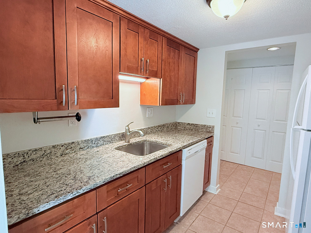 102 Brookwood Drive - Photo 2