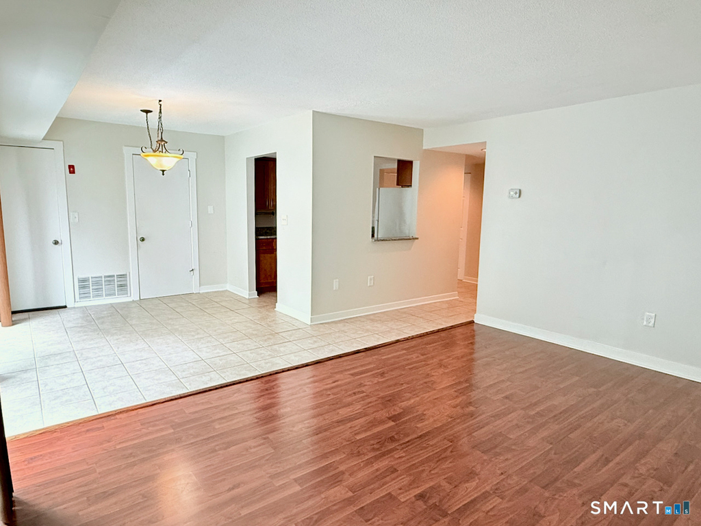 102 Brookwood Drive - Photo 5