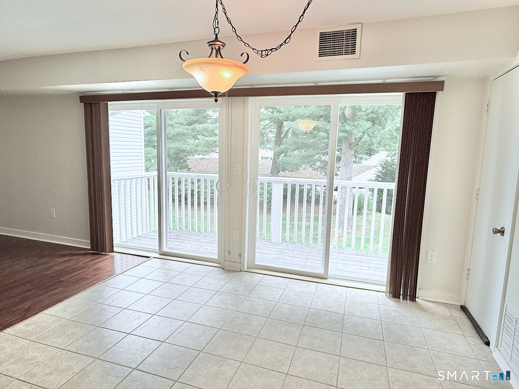 102 Brookwood Drive - Photo 4