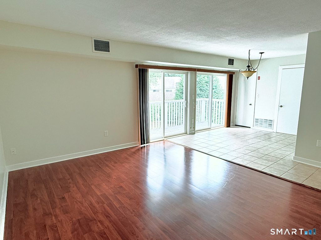 102 Brookwood Drive - Photo 6