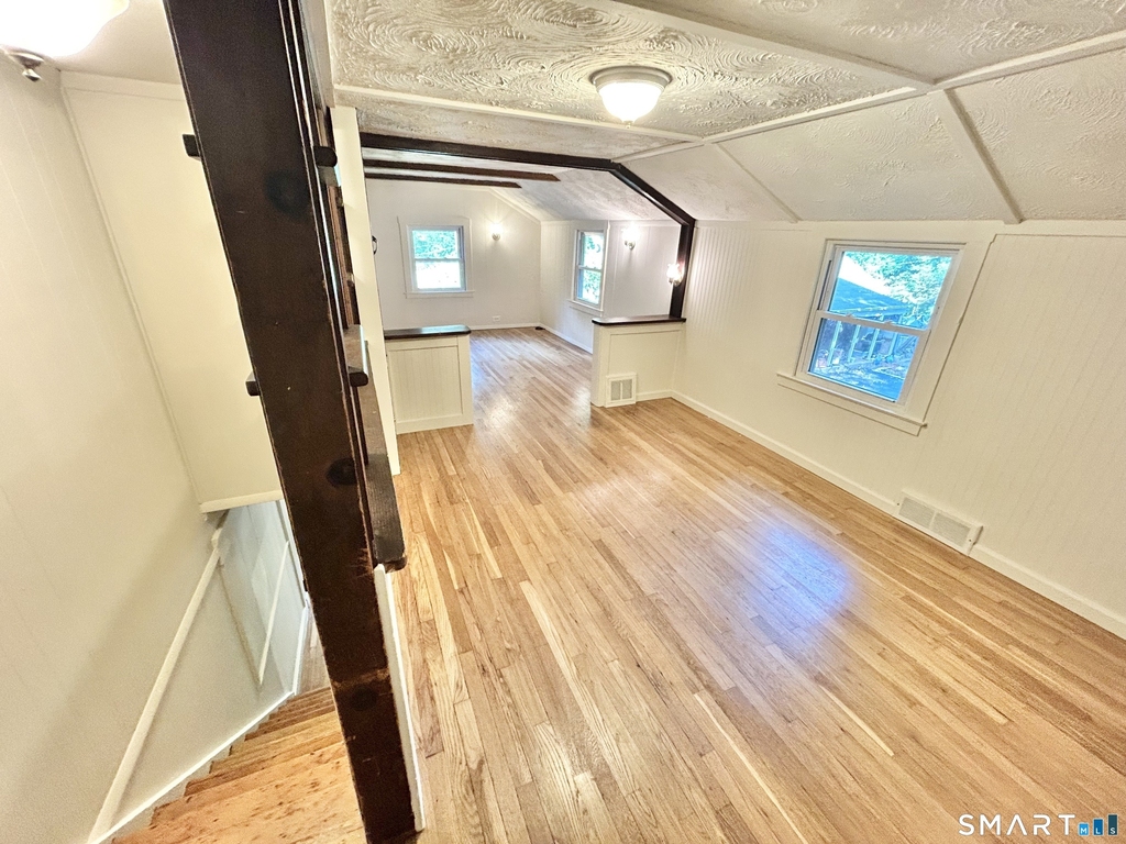 241 Cottage Street - Photo 4