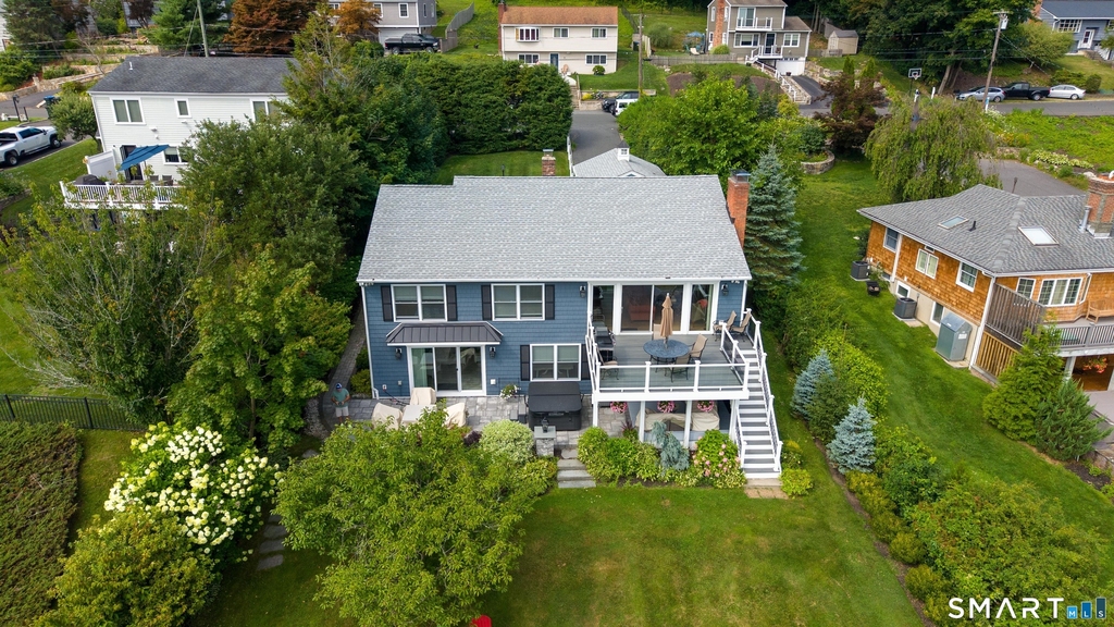 68 Lake Shore Drive - Photo 3