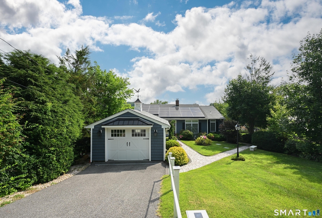 68 Lake Shore Drive - Photo 4