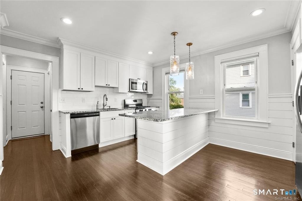 38 Churchill Street - Photo 0