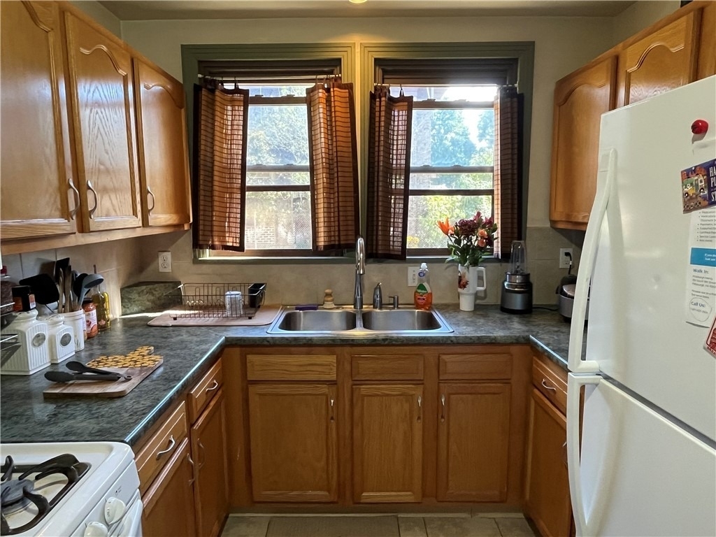 1601 Hillsdale Ave - Photo 18