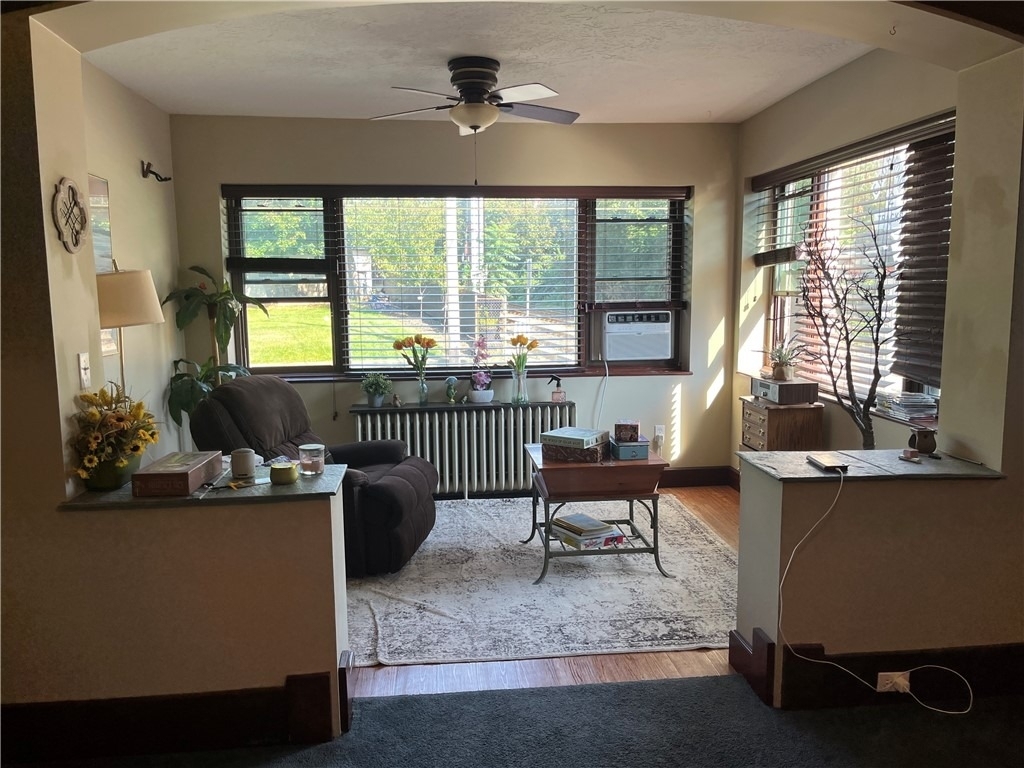 1601 Hillsdale Ave - Photo 3