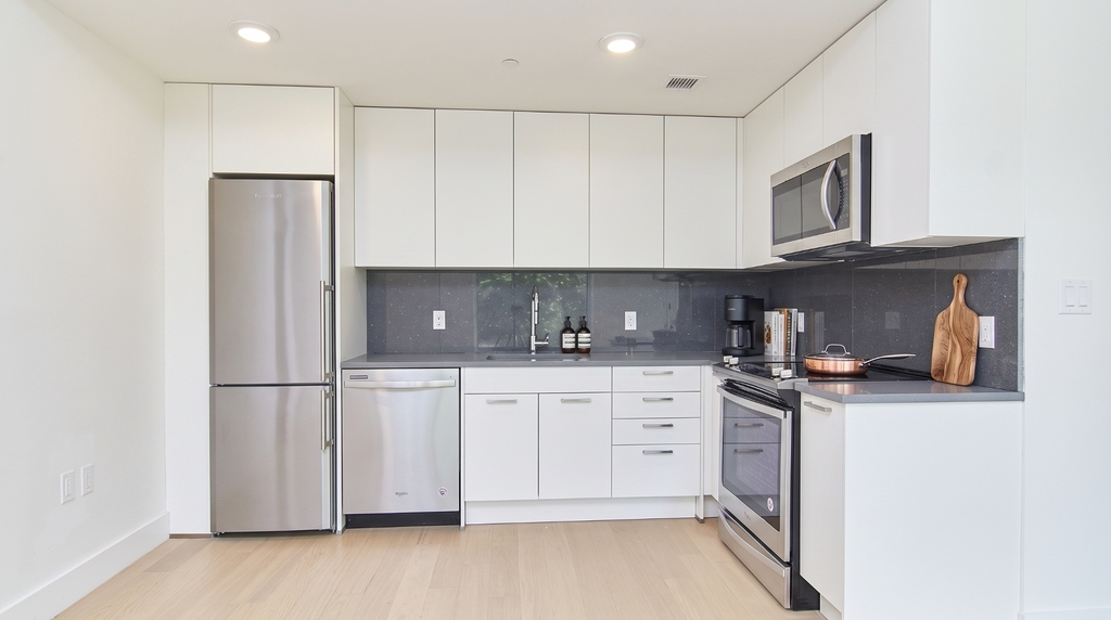 542 West 153rd Street - Photo 6