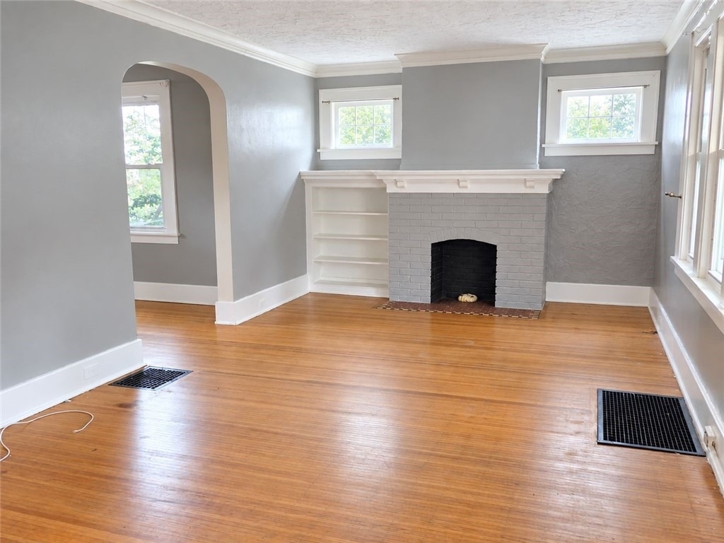 122 Holcroft Road - Photo 2