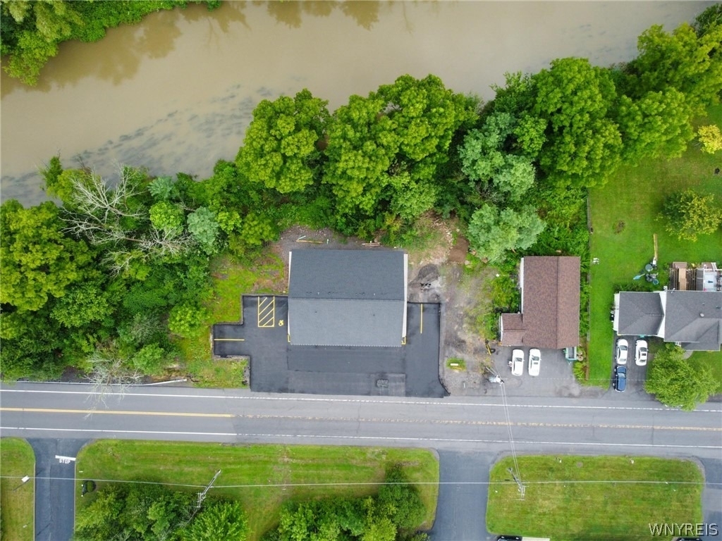 6220 Tonawanda Creek Road - Photo 2
