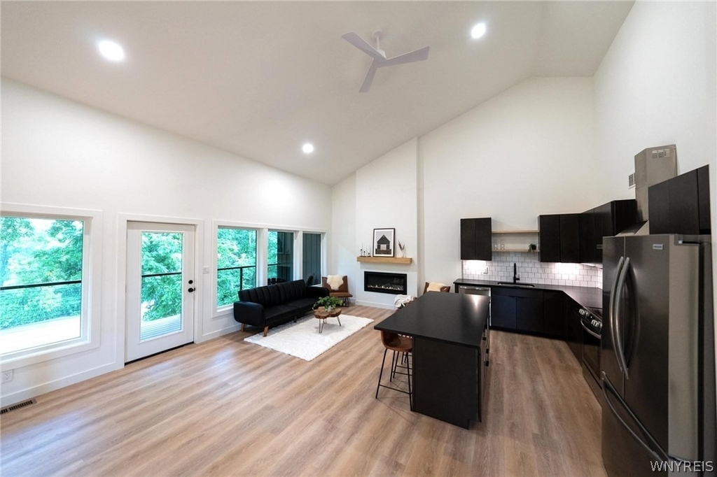 6220 Tonawanda Creek Road - Photo 3