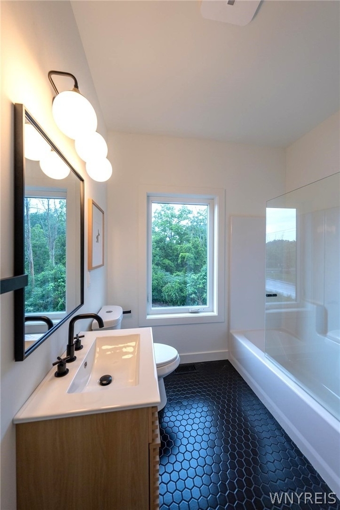 6220 Tonawanda Creek Road - Photo 11
