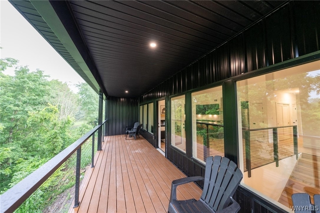 6220 Tonawanda Creek Road - Photo 8