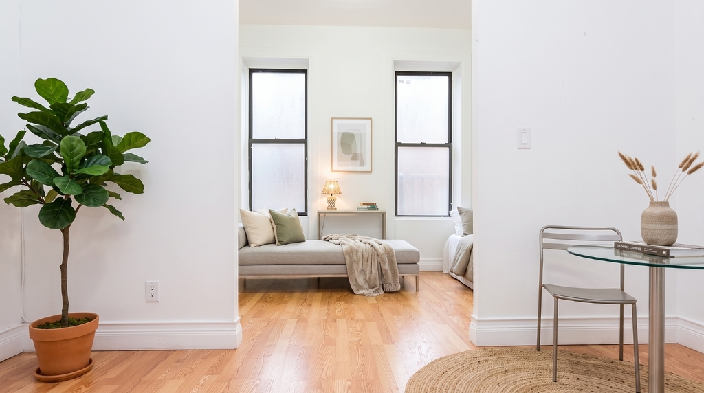 2707 Frederick Douglass Boulevard - Photo 1