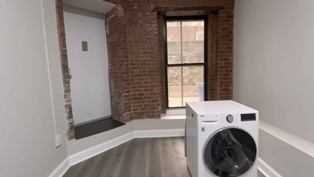 2172 Amsterdam Avenue - Photo 4