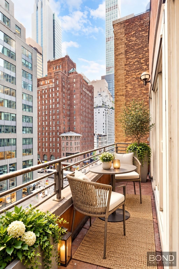 East 57 Avenue - Photo 1