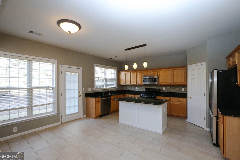 329 Coddington Court - Photo 16
