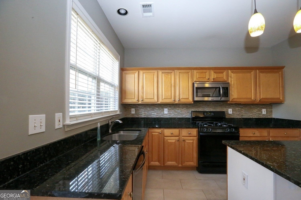 329 Coddington Court - Photo 20