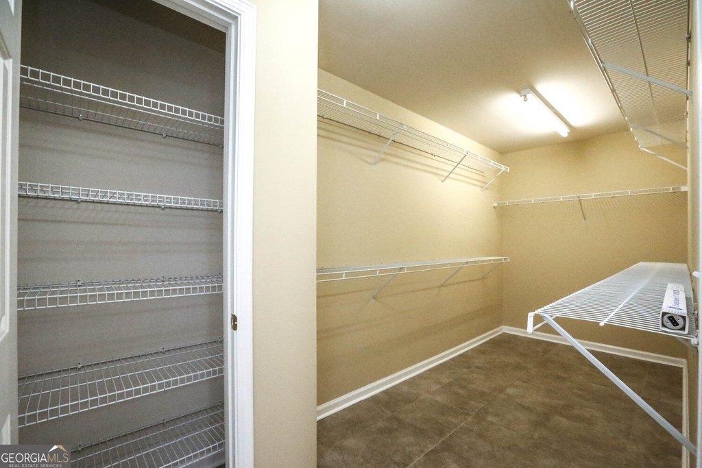 329 Coddington Court - Photo 34