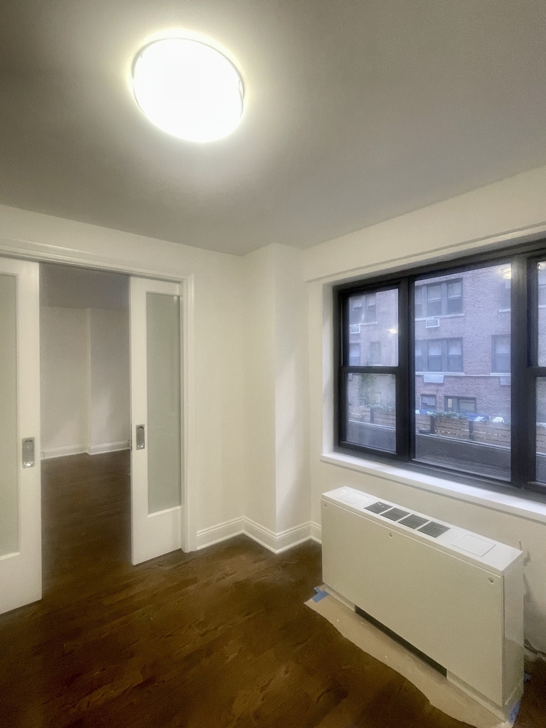 East 56th Street - Photo 2