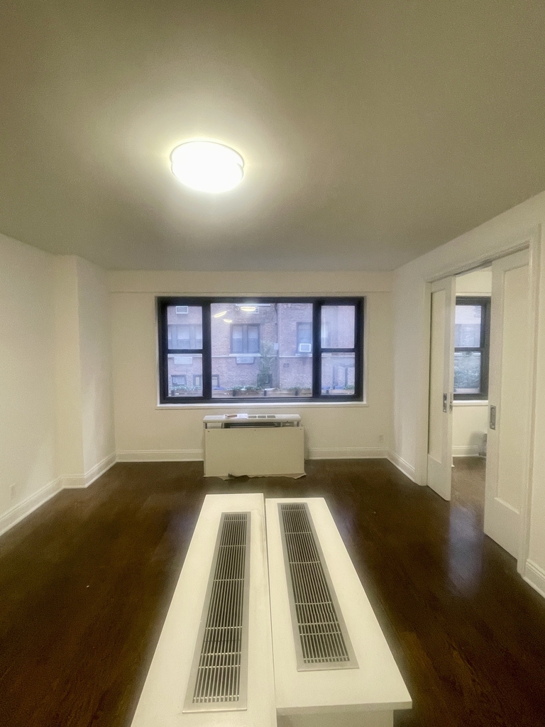 East 56th Street - Photo 0