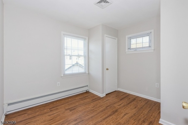 123 New St - Photo 16