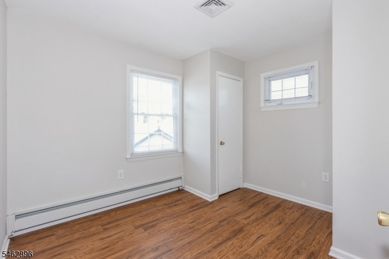 123 New St - Photo 17