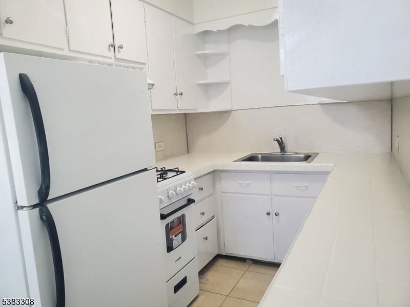 269 Willow Ave - Photo 6