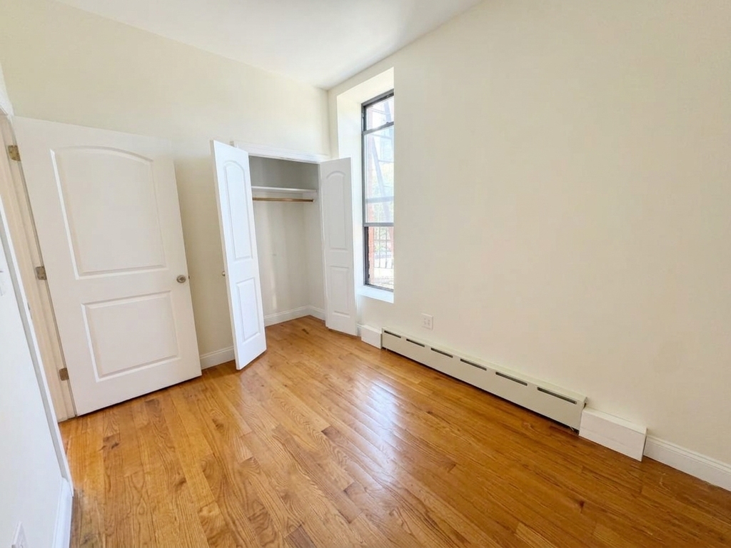 West 125th Street - Photo 3